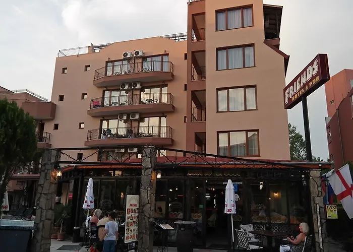 Отель семейный друзья 3*