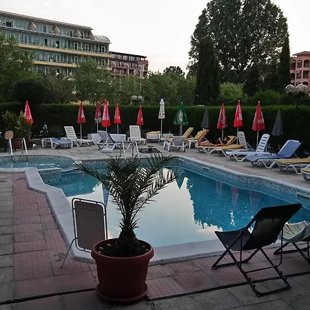 ホテル Friends Family