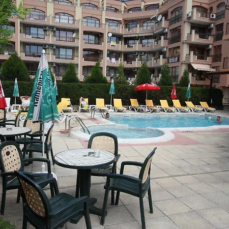 ホテル Friends Family 3*