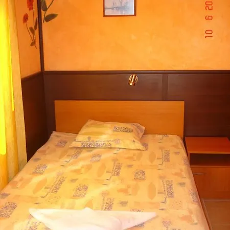 Friends Family ホテル サニービーチ