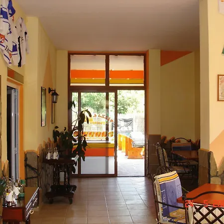 Hotell Friends Family Slăntjev Brjag