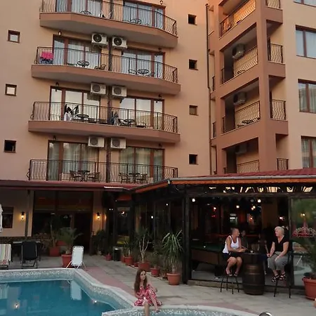 Friends Family 3* Napospart