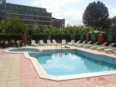 Friends Family Hotell 3*