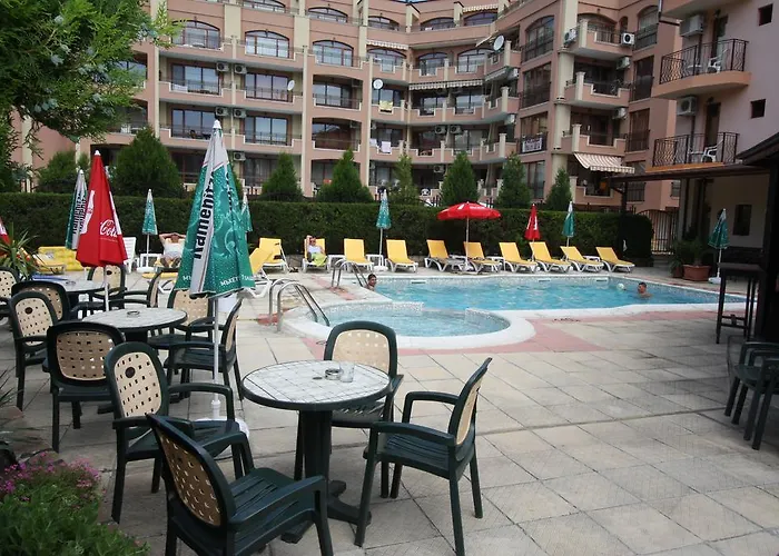 Otel Friends Family 3*