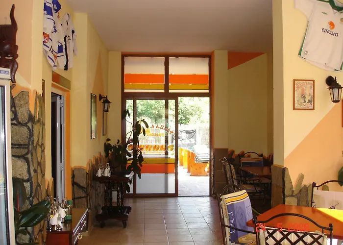 Ξενοδοχείο Friends Family Σάνι Μπιτς